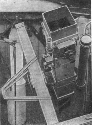 Рис. 42. Телескоп Ньютона с отверстием 225 мм и фокусным расстоянием 1,81 м